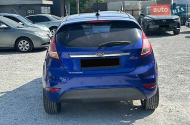 Хэтчбек Ford Fiesta 2014 в 