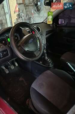Хэтчбек Ford Fiesta 2007 в 