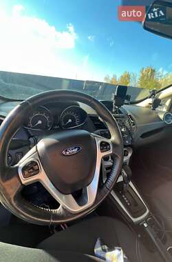 Седан Ford Fiesta 2017 в 