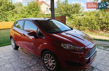 Хэтчбек Ford Fiesta 2015 в Днепре