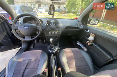 Хэтчбек Ford Fiesta 2007 в 