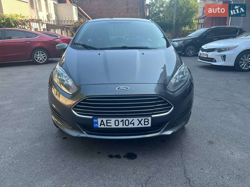 Седан Ford Fiesta 2019 в Днепре