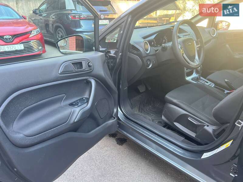 Седан Ford Fiesta 2019 в Днепре