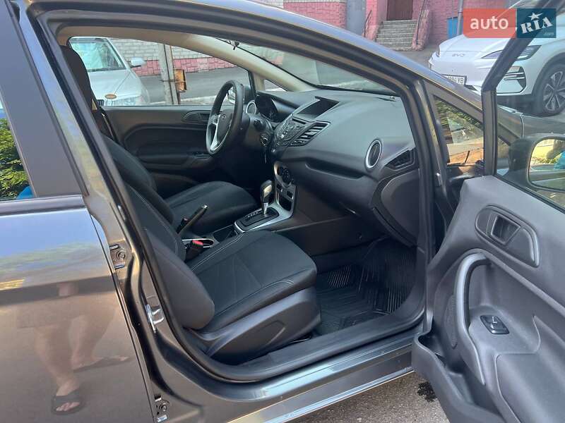 Седан Ford Fiesta 2019 в Днепре