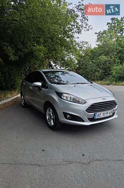 Седан Ford Fiesta 2017 в Днепре