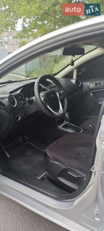 Седан Ford Fiesta 2017 в Днепре
