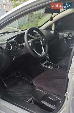 Седан Ford Fiesta 2017 в 