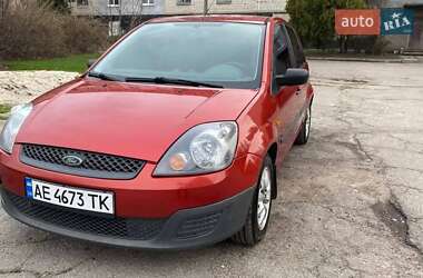 Хэтчбек Ford Fiesta 2006 в Каменском