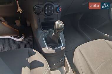 Хэтчбек Ford Fiesta 2013 в 