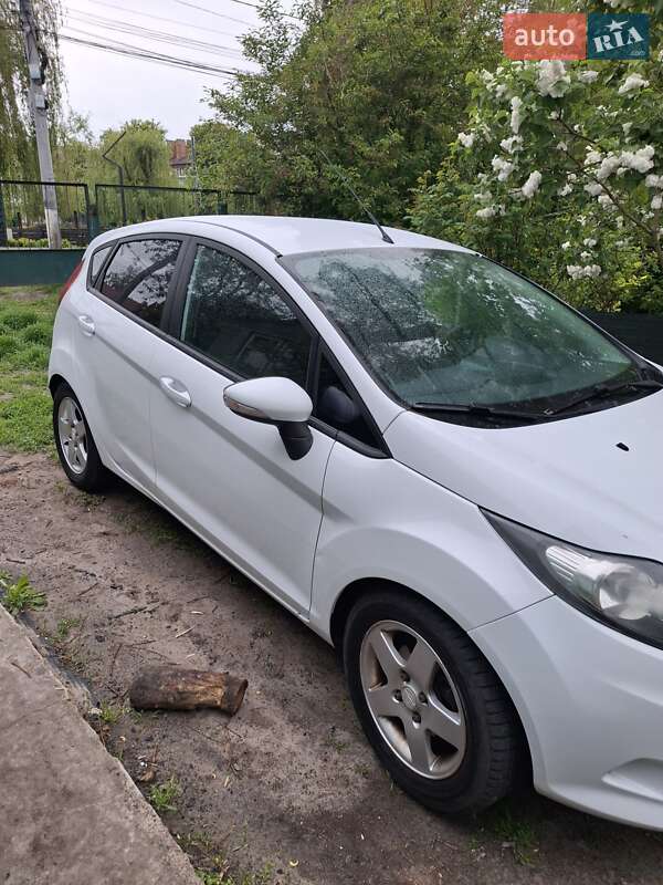 Хэтчбек Ford Fiesta 2012 в Василькове фото 3 Хэтчбек Ford Fiesta 2012 в Василькове