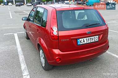 Хэтчбек Ford Fiesta 2007 в 