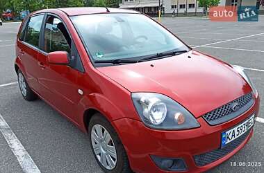 Хэтчбек Ford Fiesta 2007 в 