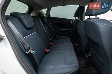 Хэтчбек Ford Fiesta 2011 в 