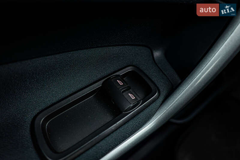 Хэтчбек Ford Fiesta 2011 в Киеве
