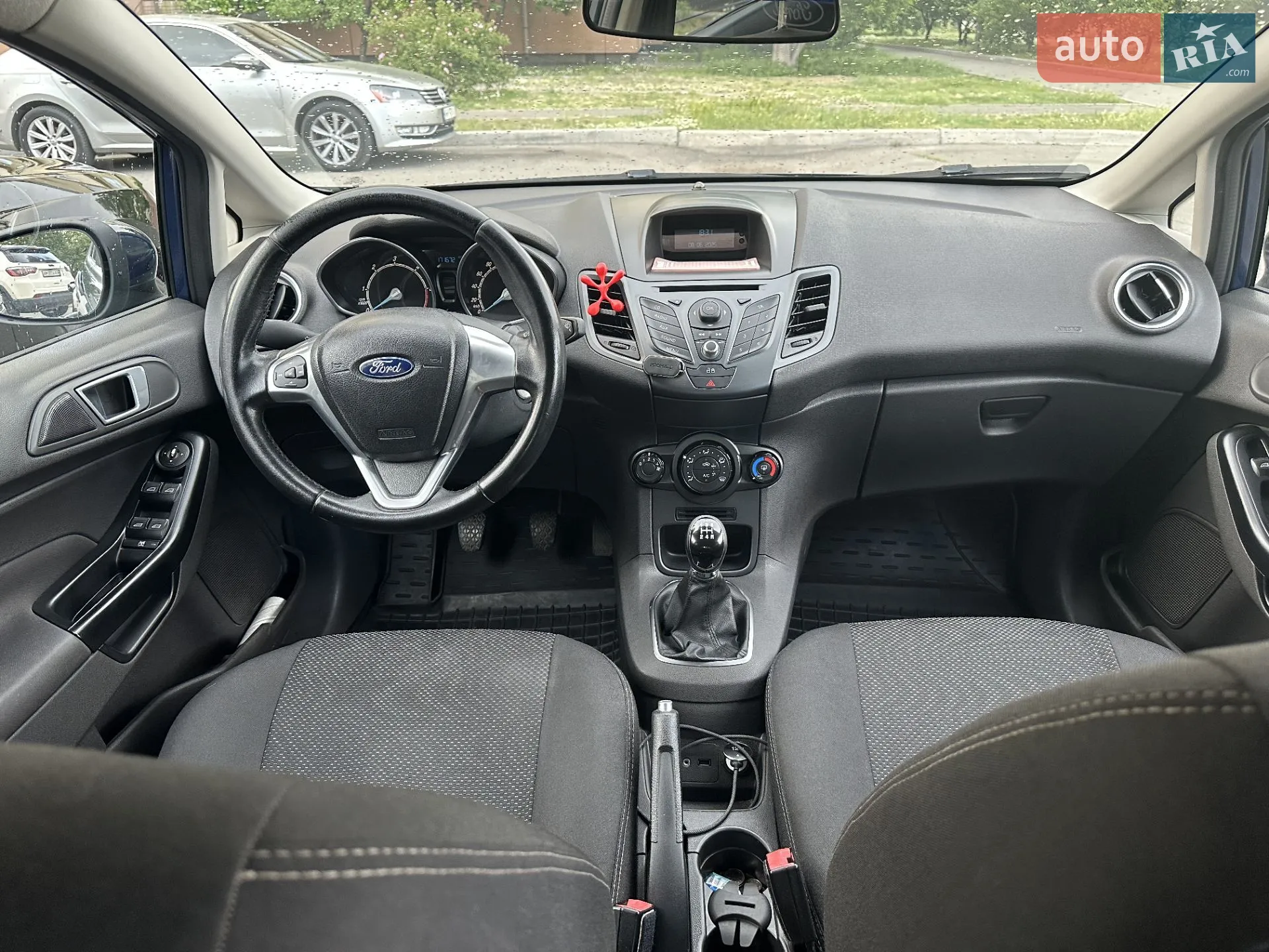 2013 Ford Fiesta - мініатюра 10