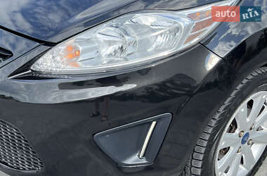 Хэтчбек Ford Fiesta 2013 в 