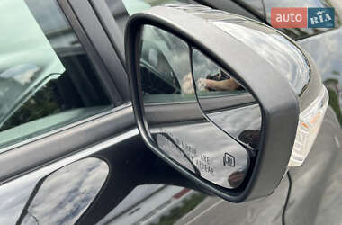 Хэтчбек Ford Fiesta 2013 в 