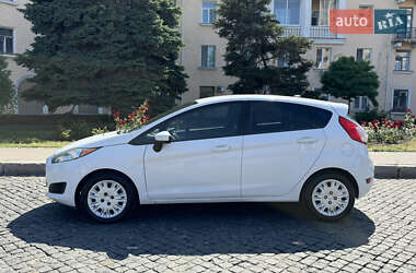 Хэтчбек Ford Fiesta 2013 в 