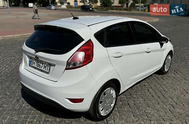 Хэтчбек Ford Fiesta 2013 в 