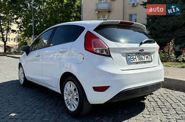 Хэтчбек Ford Fiesta 2013 в 