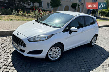 Хэтчбек Ford Fiesta 2013 в 