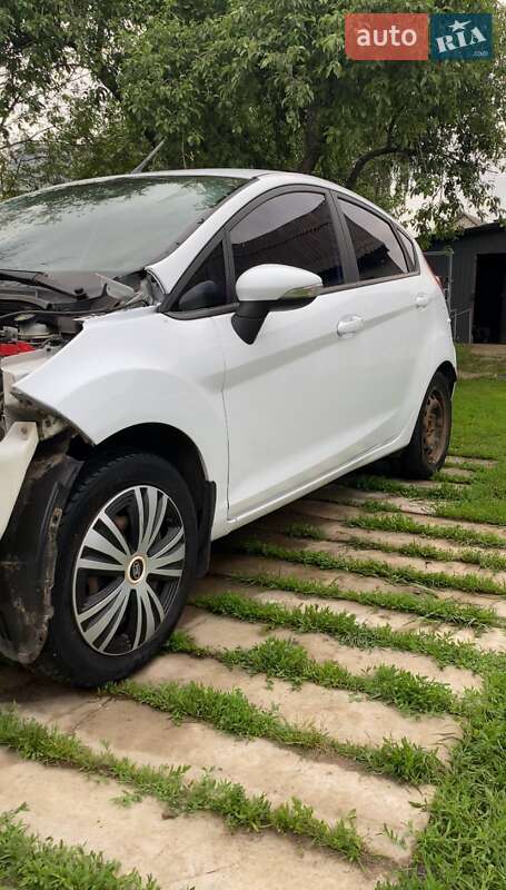 Хэтчбек Ford Fiesta 2013 в Чернигове