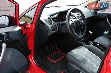 Хэтчбек Ford Fiesta 2009 в 