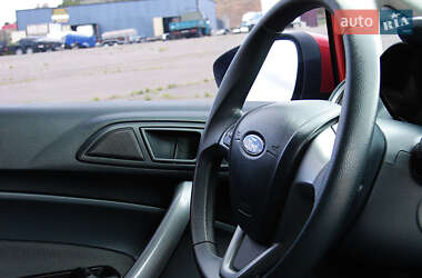 Хэтчбек Ford Fiesta 2009 в 