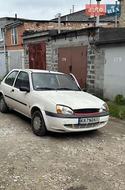 Хэтчбек Ford Fiesta 2001 в Киеве