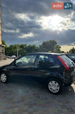 Хэтчбек Ford Fiesta 2007 в 