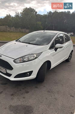 Хетчбек Ford Fiesta 2016 в Вінниці