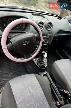 Хэтчбек Ford Fiesta 2008 в 