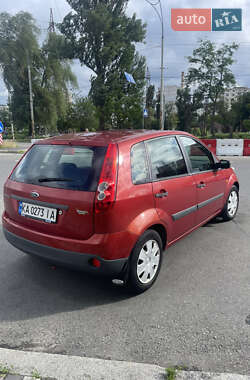 Хэтчбек Ford Fiesta 2008 в 
