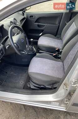 Хэтчбек Ford Fiesta 2008 в 