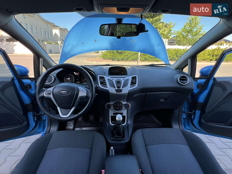 Хэтчбек Ford Fiesta 2012 в Одессе