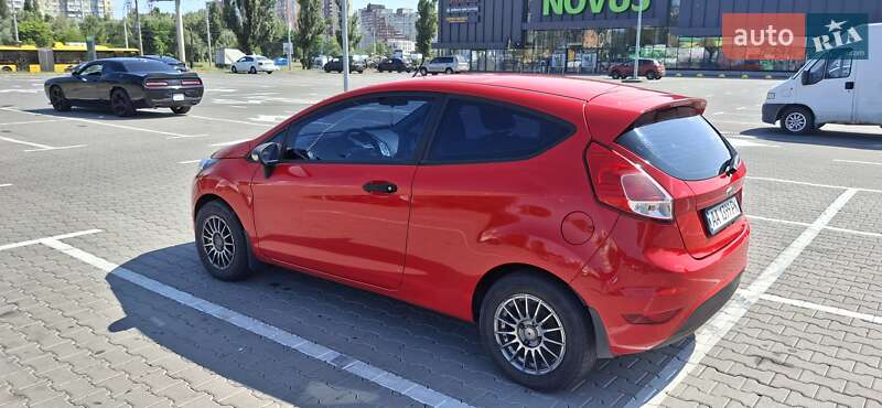 Хэтчбек Ford Fiesta 2014 в Киеве