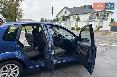 Хэтчбек Ford Fiesta 2007 в 