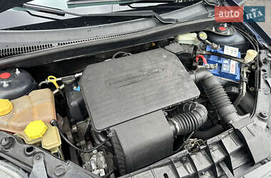 Хэтчбек Ford Fiesta 2007 в 