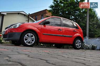 Хэтчбек Ford Fiesta 2007 в 