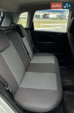 Хэтчбек Ford Fiesta 2007 в 