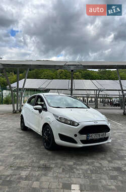 Хетчбек Ford Fiesta 2016 в Львові