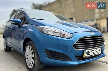 Хэтчбек Ford Fiesta 2013 в 