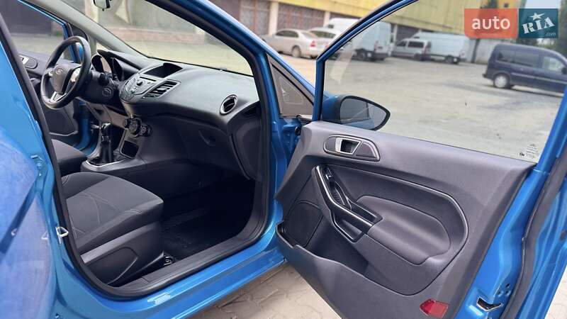 Хетчбек Ford Fiesta 2013 в Львові