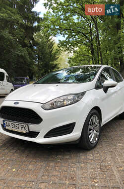 Хэтчбек Ford Fiesta 2016 в Виннице