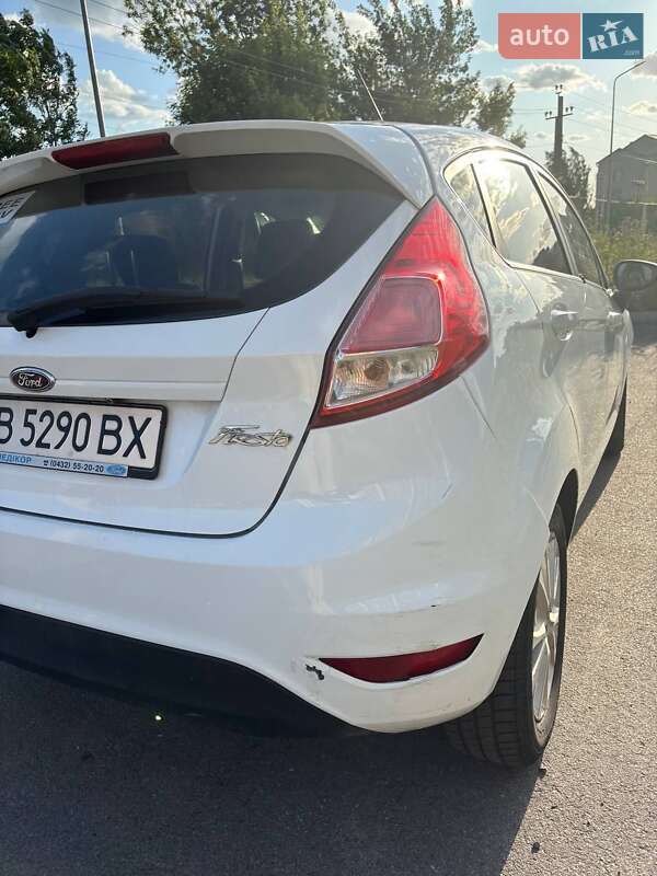 Хэтчбек Ford Fiesta 2013 в Виннице