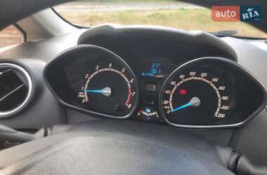 Хэтчбек Ford Fiesta 2013 в Виннице