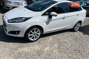 Седан Ford Fiesta 2014 в Коломиї
