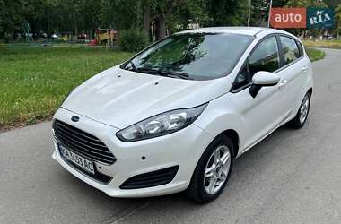 Хэтчбек Ford Fiesta 2017 в Киеве