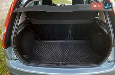 Хэтчбек Ford Fiesta 2007 в 