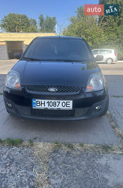 Хэтчбек Ford Fiesta 2008 в 